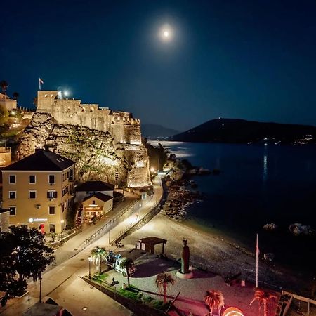 City Port Apartment Herceg Novi Exterior foto